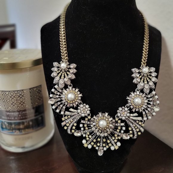 Chloe + Isabel Jewelry - Chloe + Isabel Statement Necklace